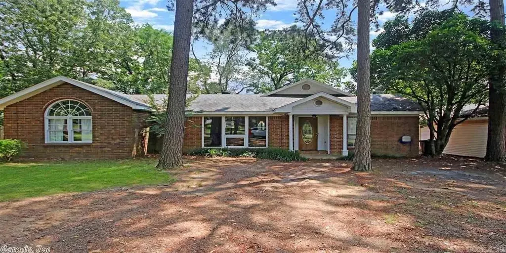 11 Red Wolf Trl, Conway