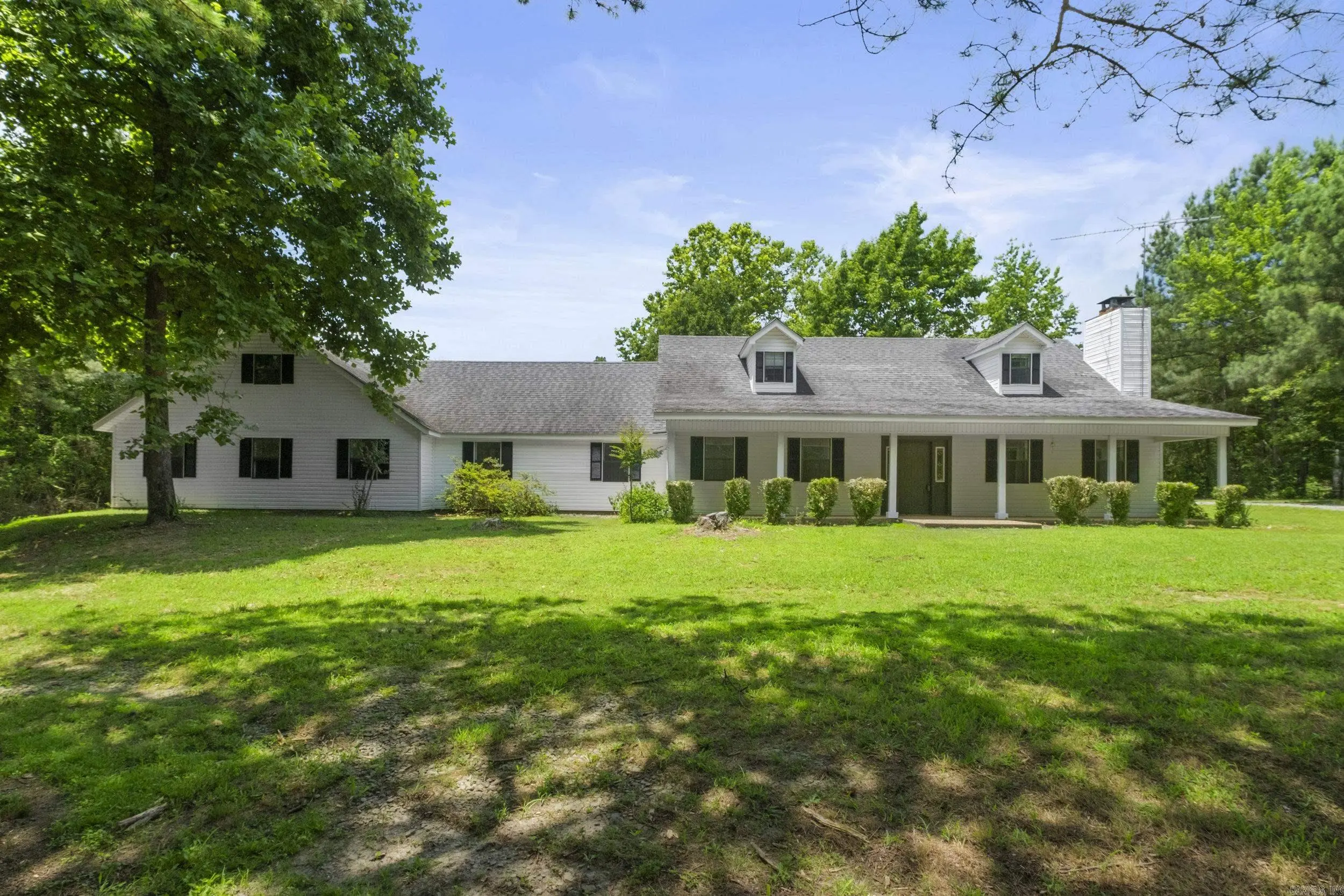 129 School, Rose Bud