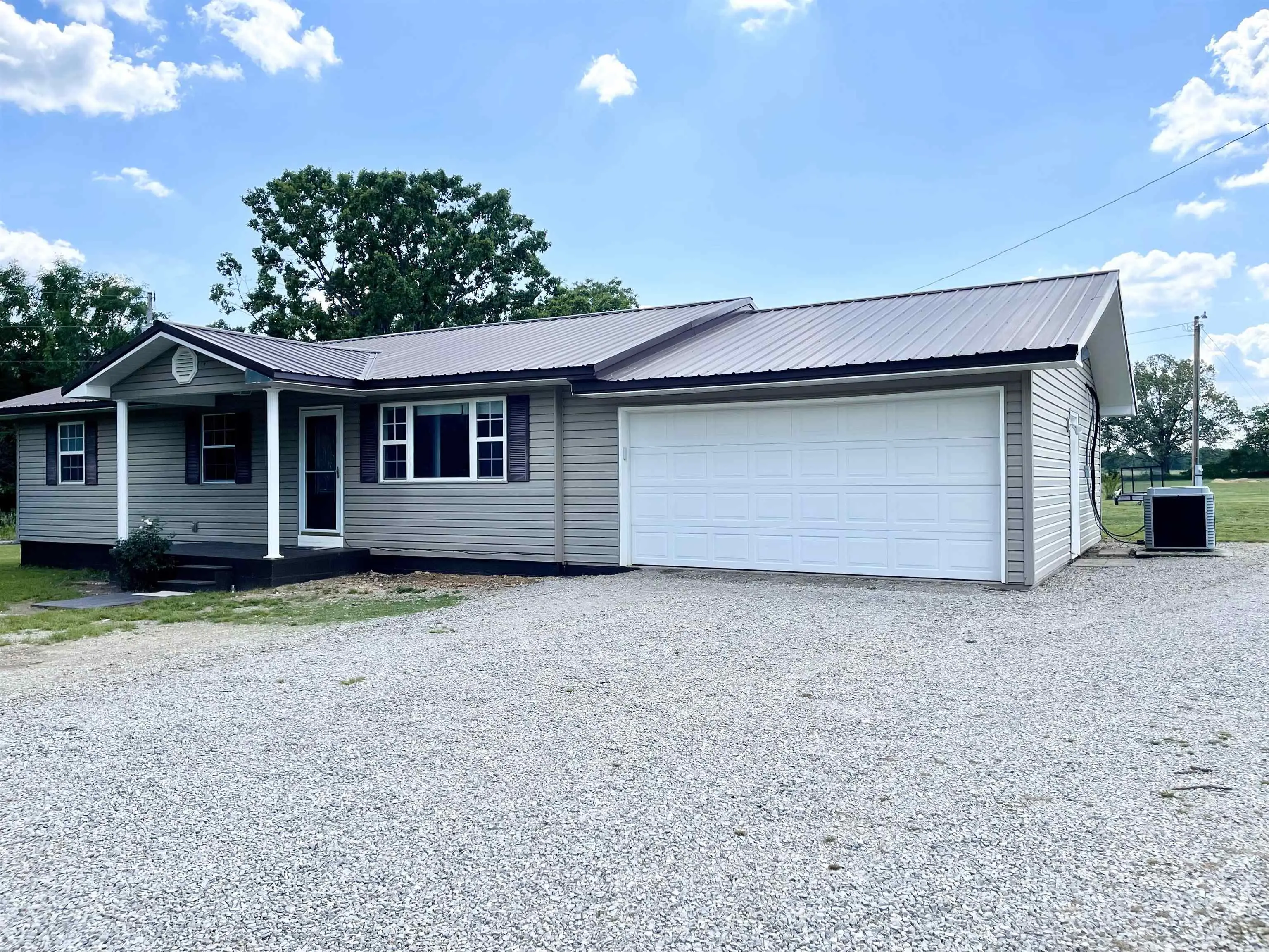 806 Autumnwood Road, Ash Flat