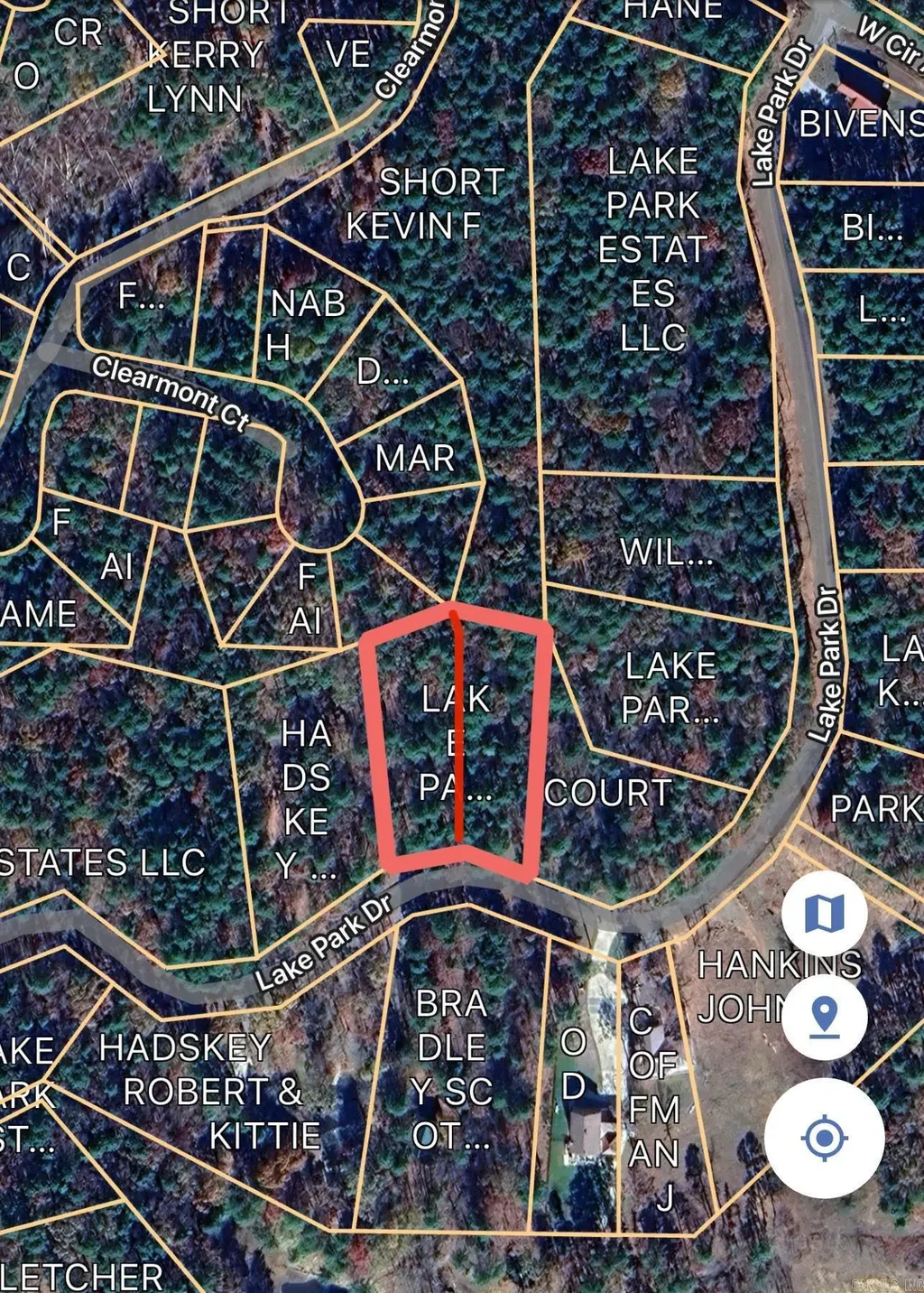 66 Lake Park Dr., Shirley