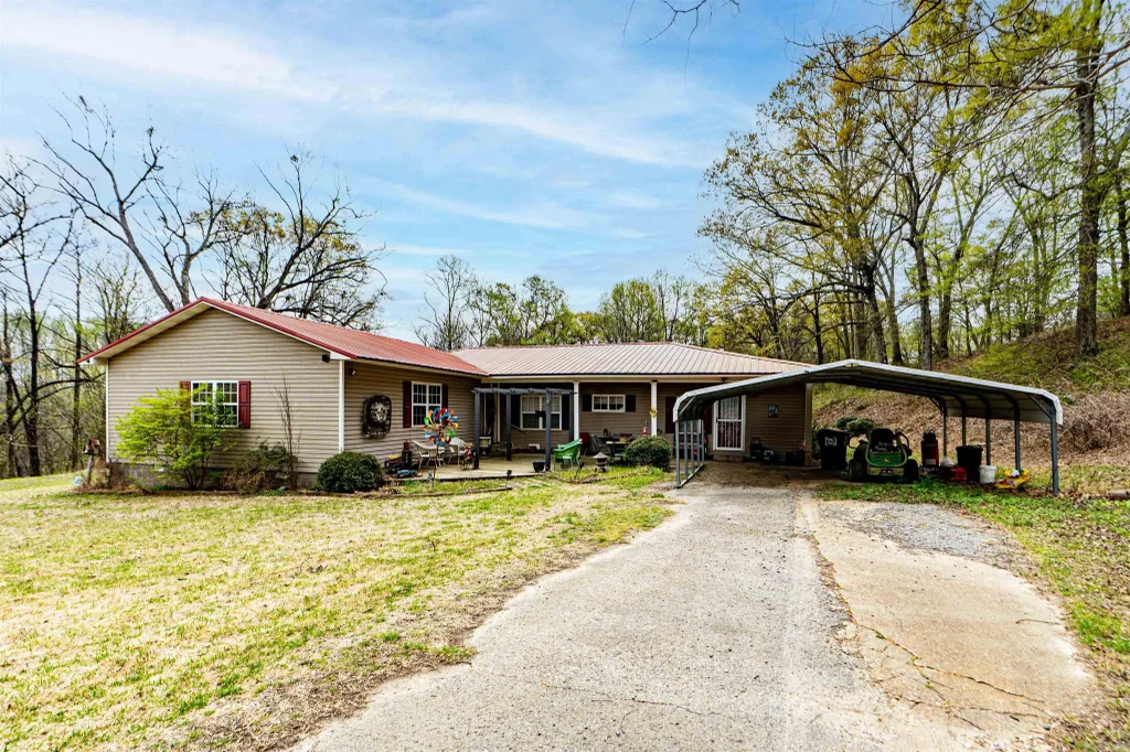 4531 Lee Road 225, Marianna