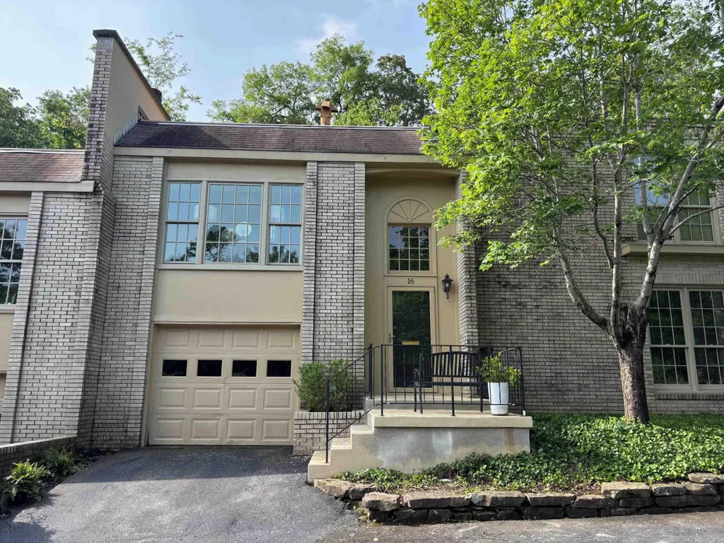 3901 Cedar Hill Road, #16, Little Rock