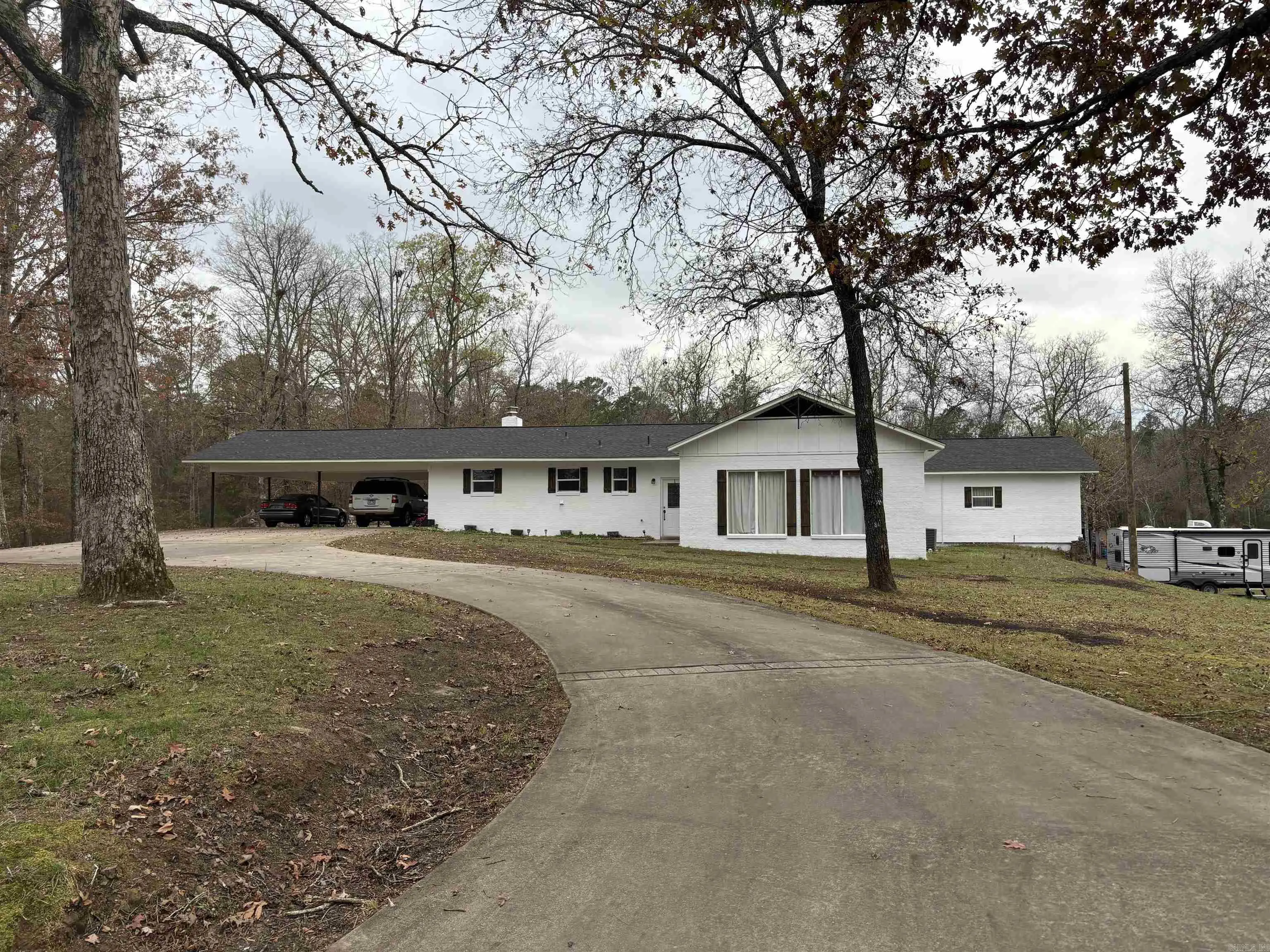 341 Douglas Lane, Clinton