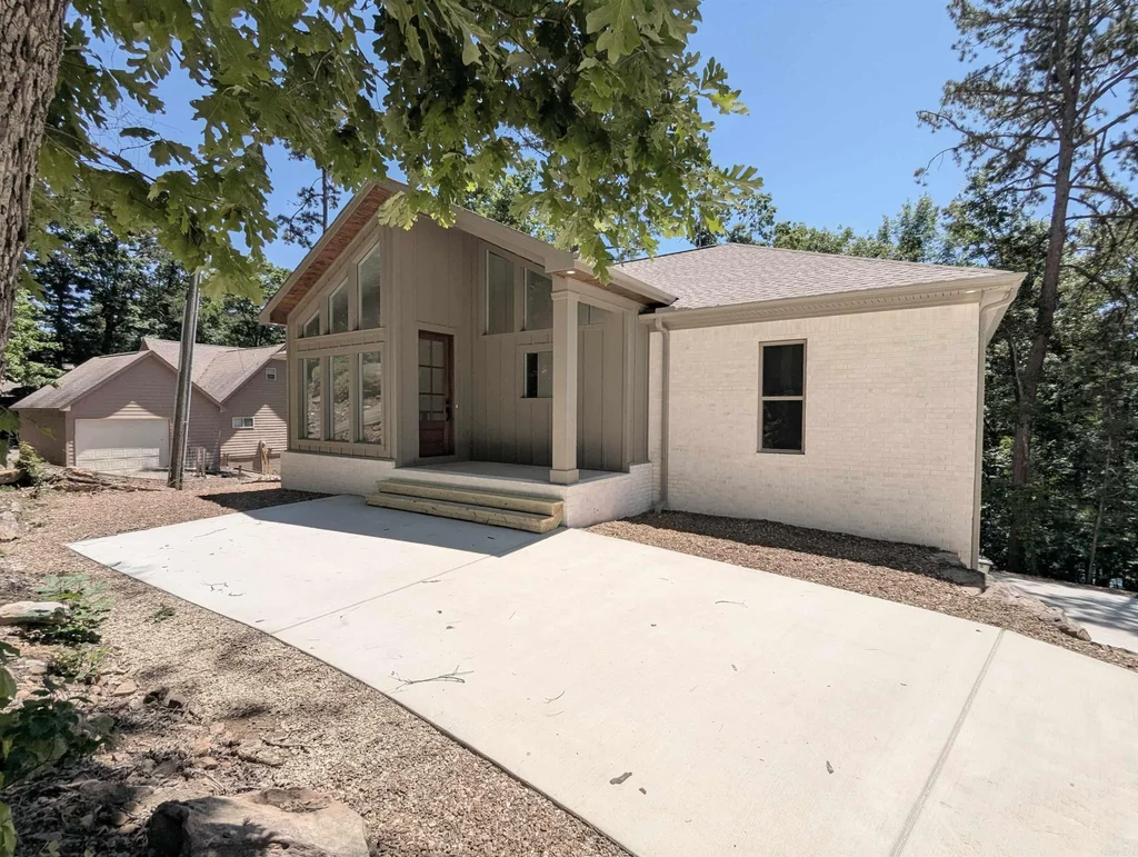 80 Stone Circle, Greers Ferry