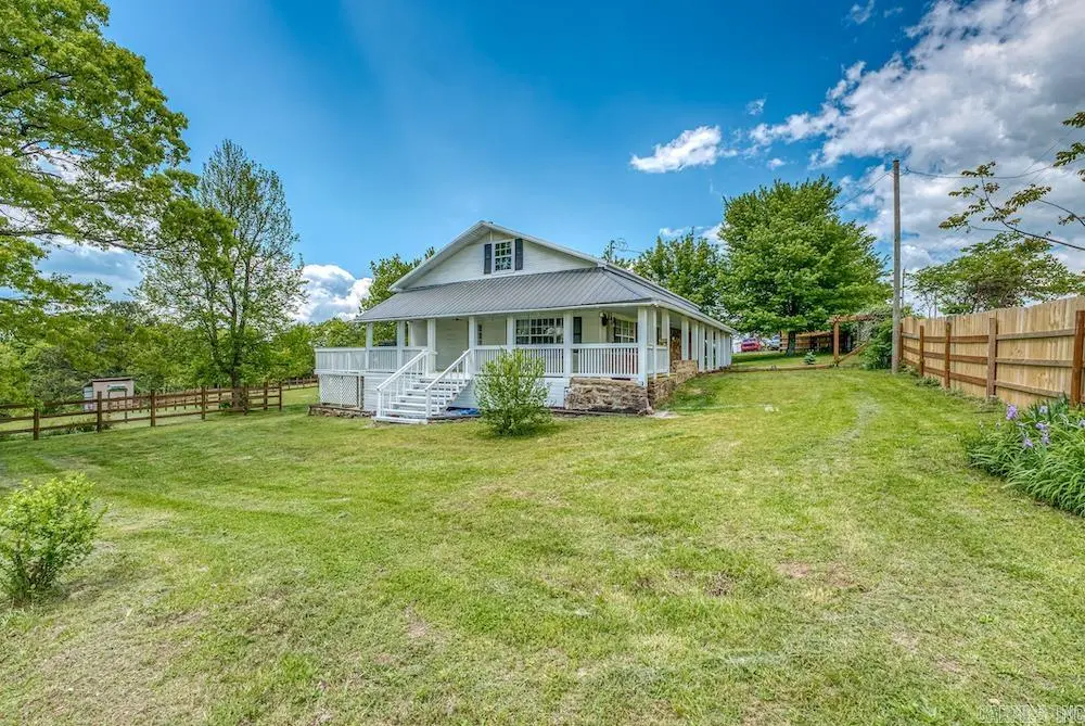 Hc 33 Box 112, Compton