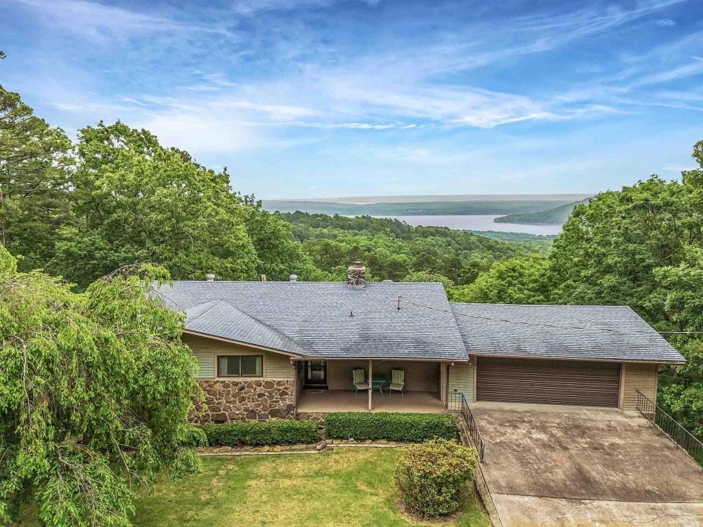 161 King Arthur Drive, Fairfield Bay