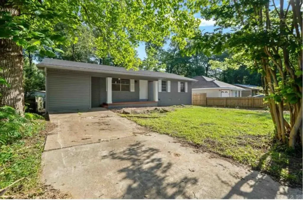 7920 Burnelle Drive, Little Rock