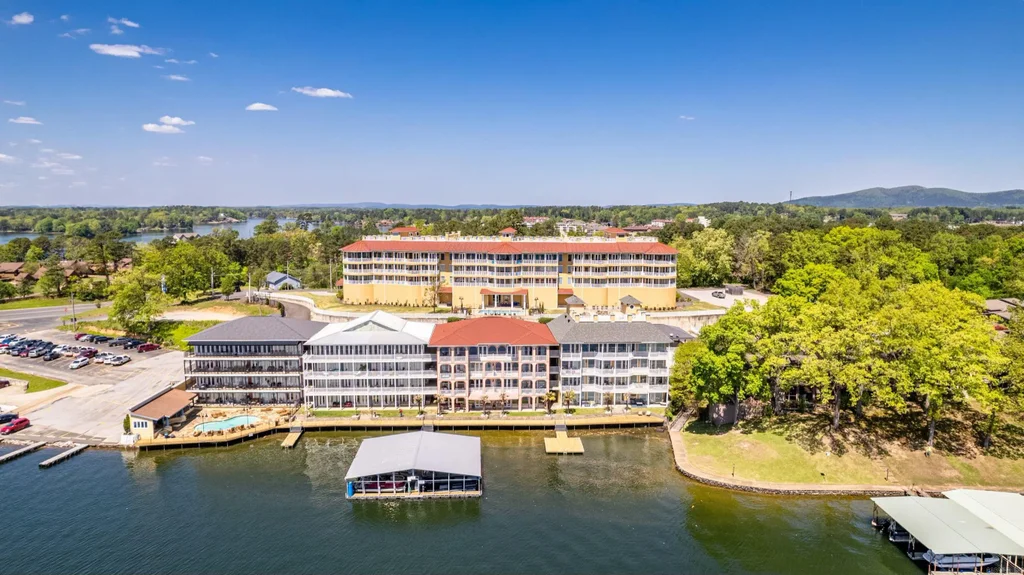 130 Grand Isle Dr, Hot Springs