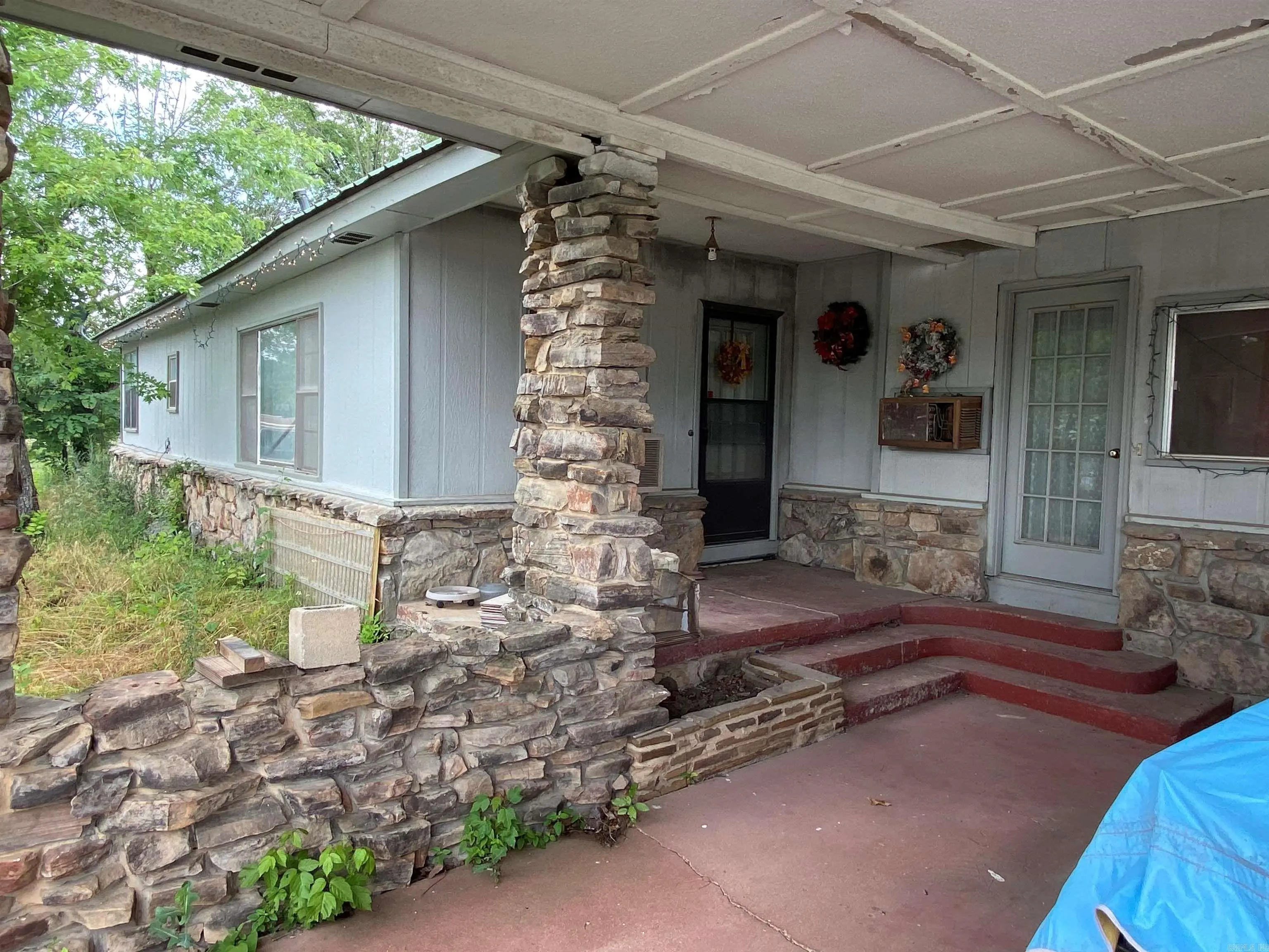 325 N Hwy 65, Saint Joe