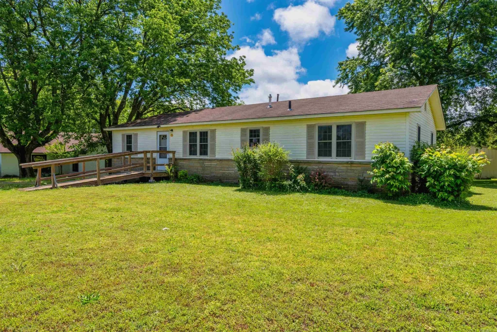 89 Wish St., Pleasant Plains