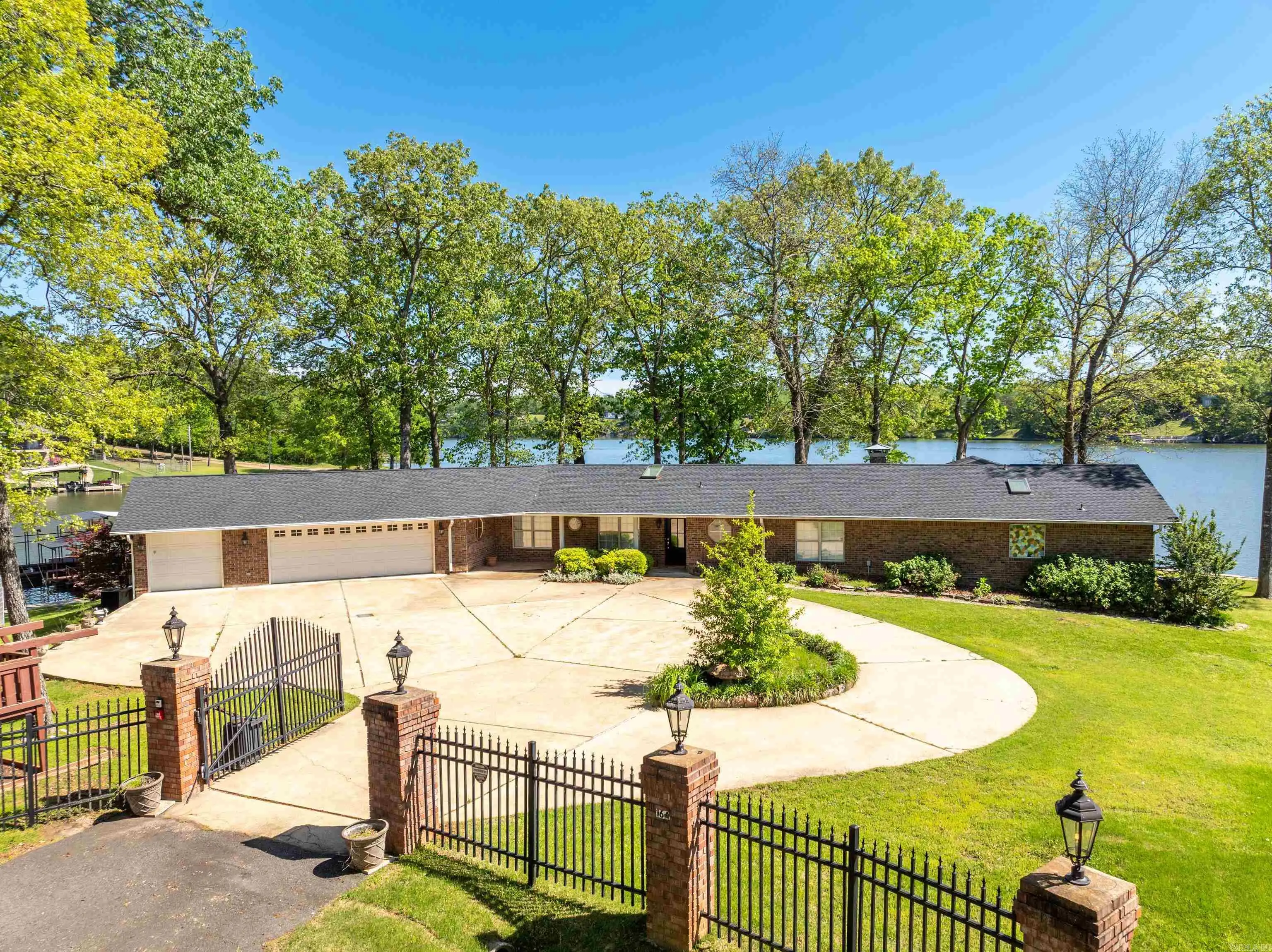 164 Riverside, Hot Springs