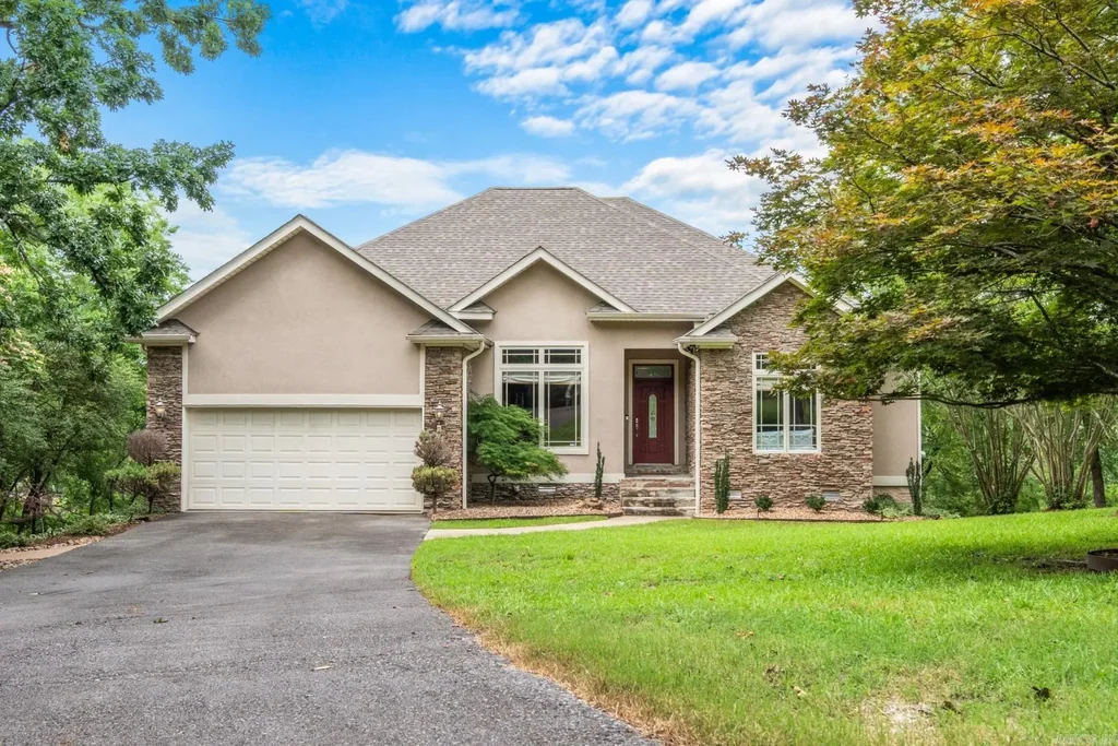 129 Alaston Pt, Hot Springs