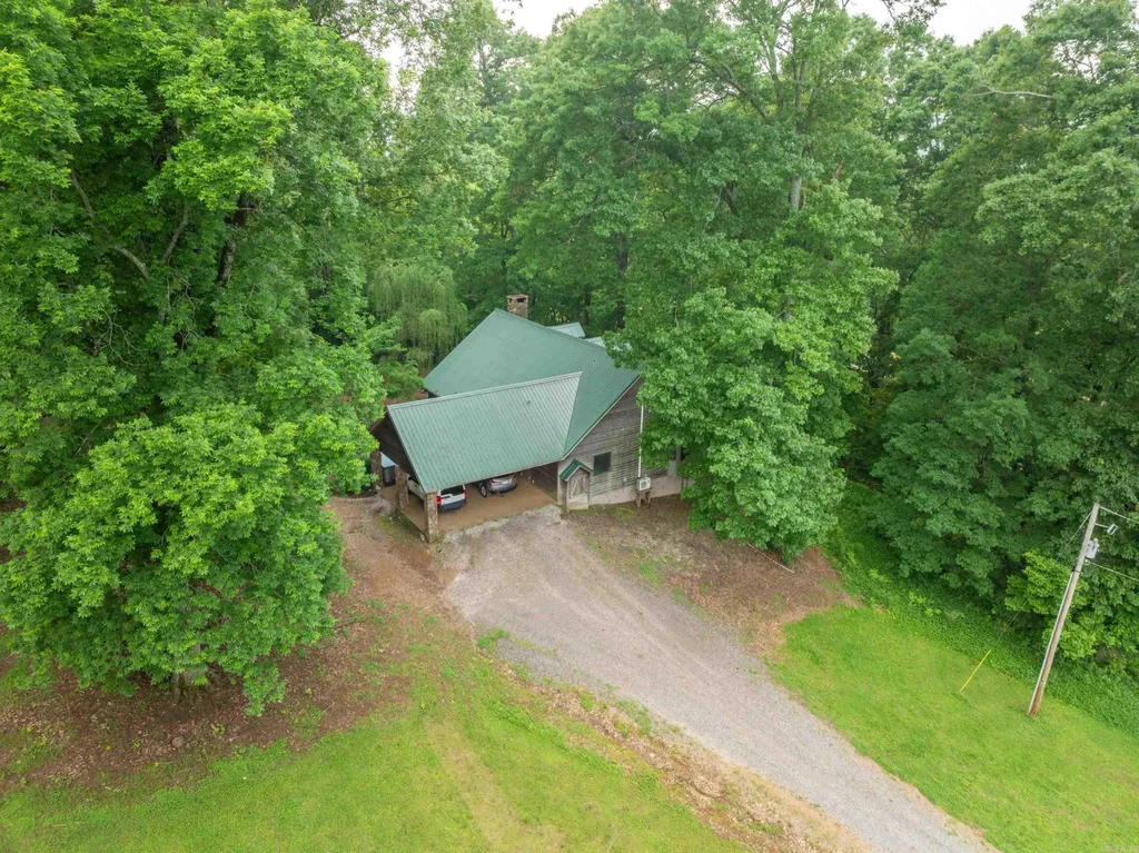 872 Cove Creek Road, Malvern