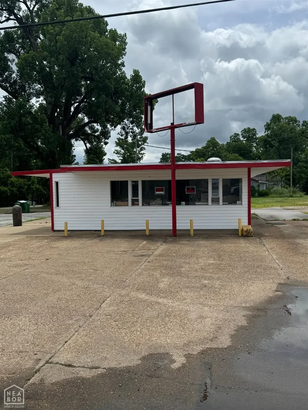 108 1st Street, Marked Tree