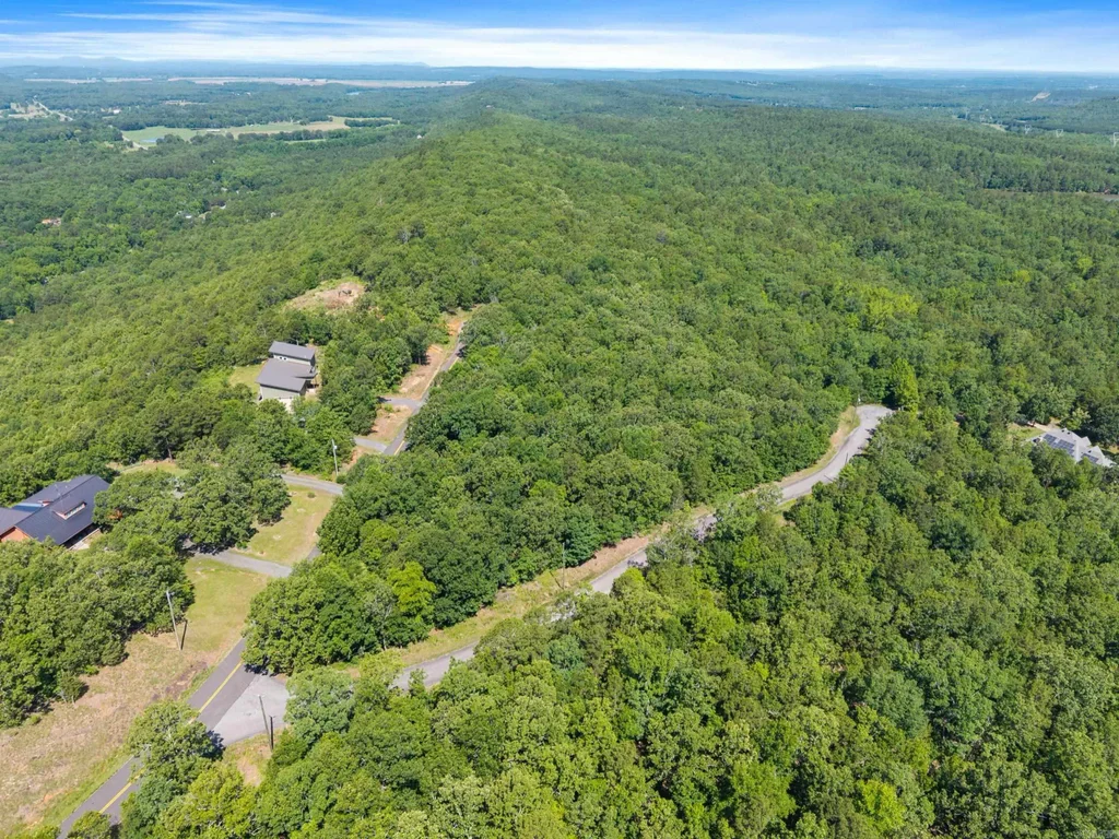 36 High Point Drive, Mayflower