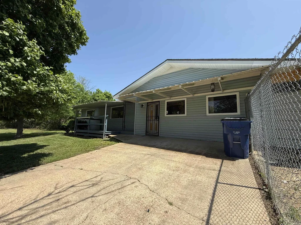 708 Cooper Estates Drive, Mountain Home