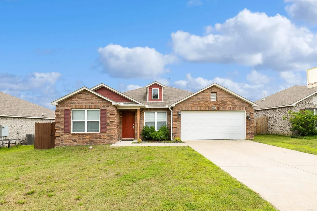 6096 Saddle Hill Drive, Alexander