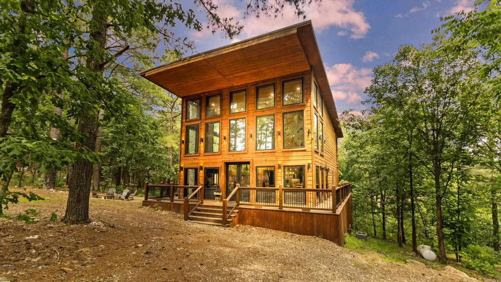 136 Gnarly Maple Trail, Hochatown