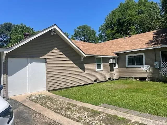 1015 N Main Street, Stuttgart