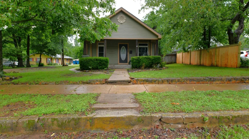 705 Twelfth Street, Mena