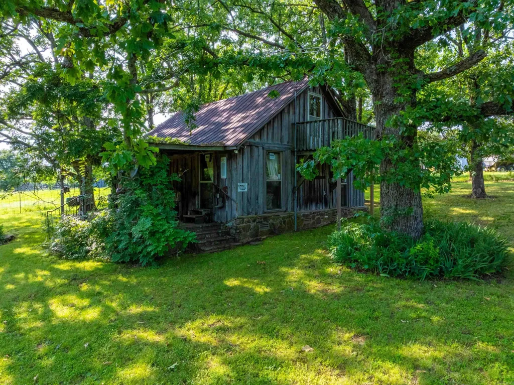 Jackson 312 Rd, Bradford