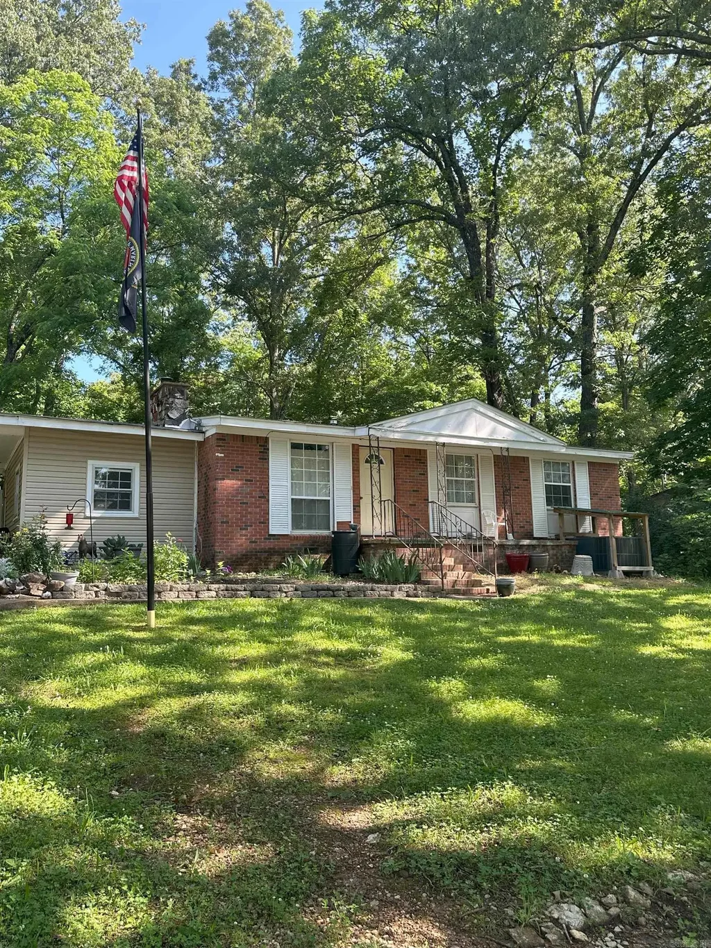 11 S Ontario Drive, Cherokee Village