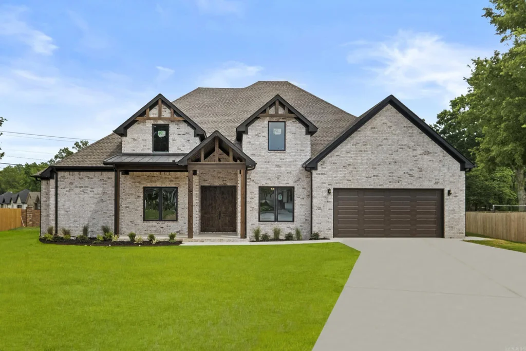 1500 Haley Lane, Conway