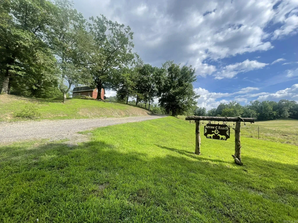 430 Polk Road 65, Mena