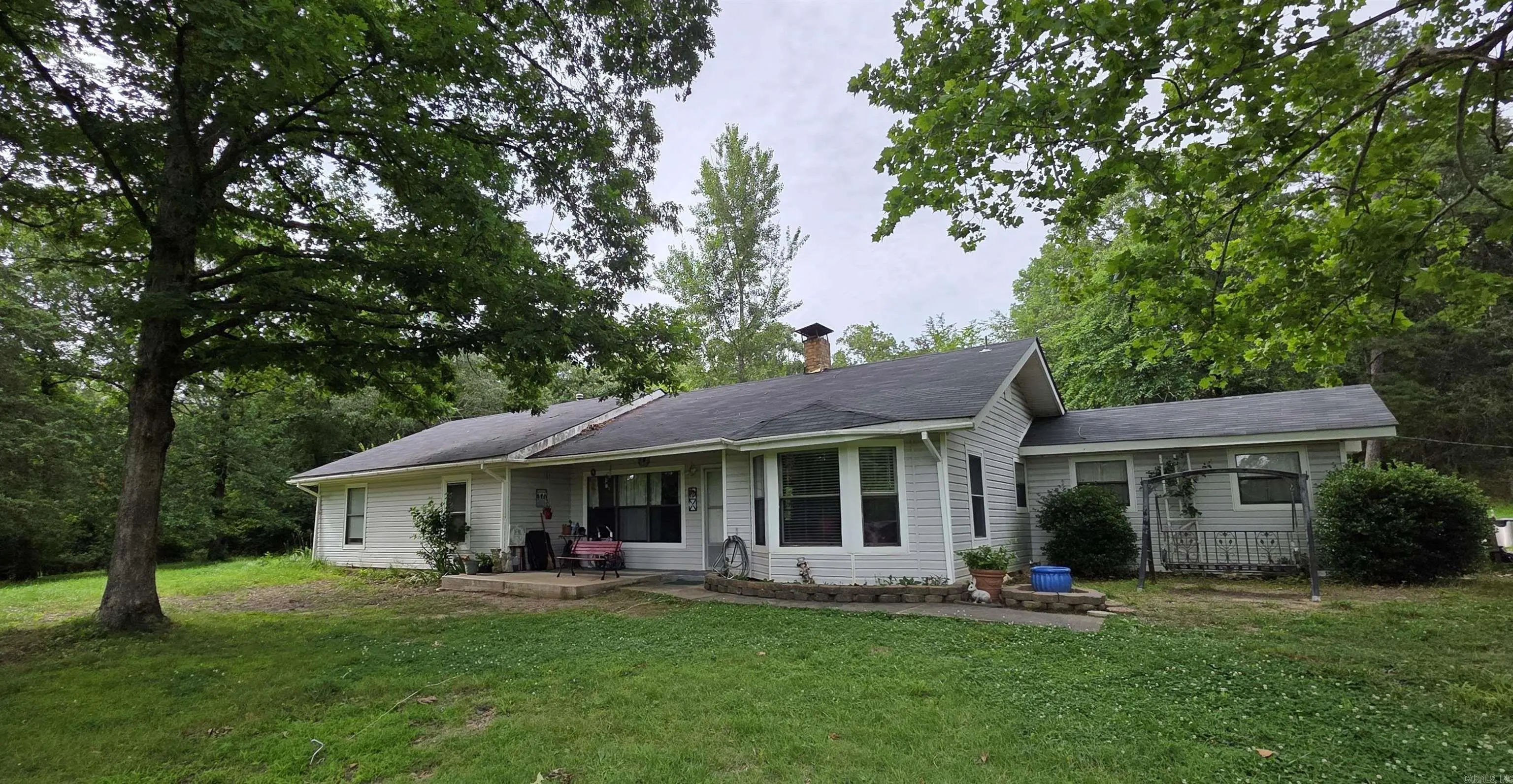 487 Polk Road 34, Hatfield