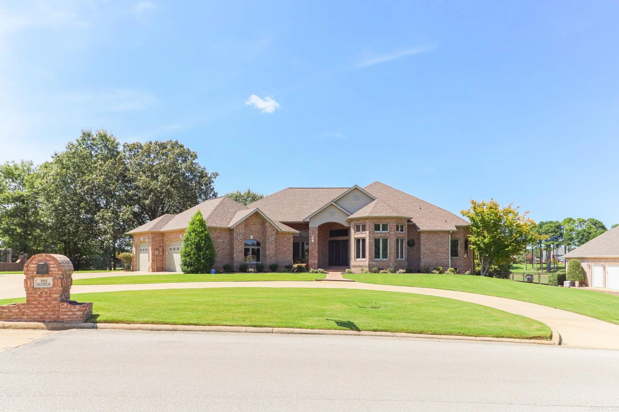 2911 Ridgepointe, Jonesboro