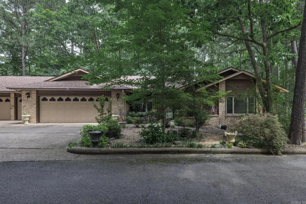 7 Burladero Trace, Hot Springs Village