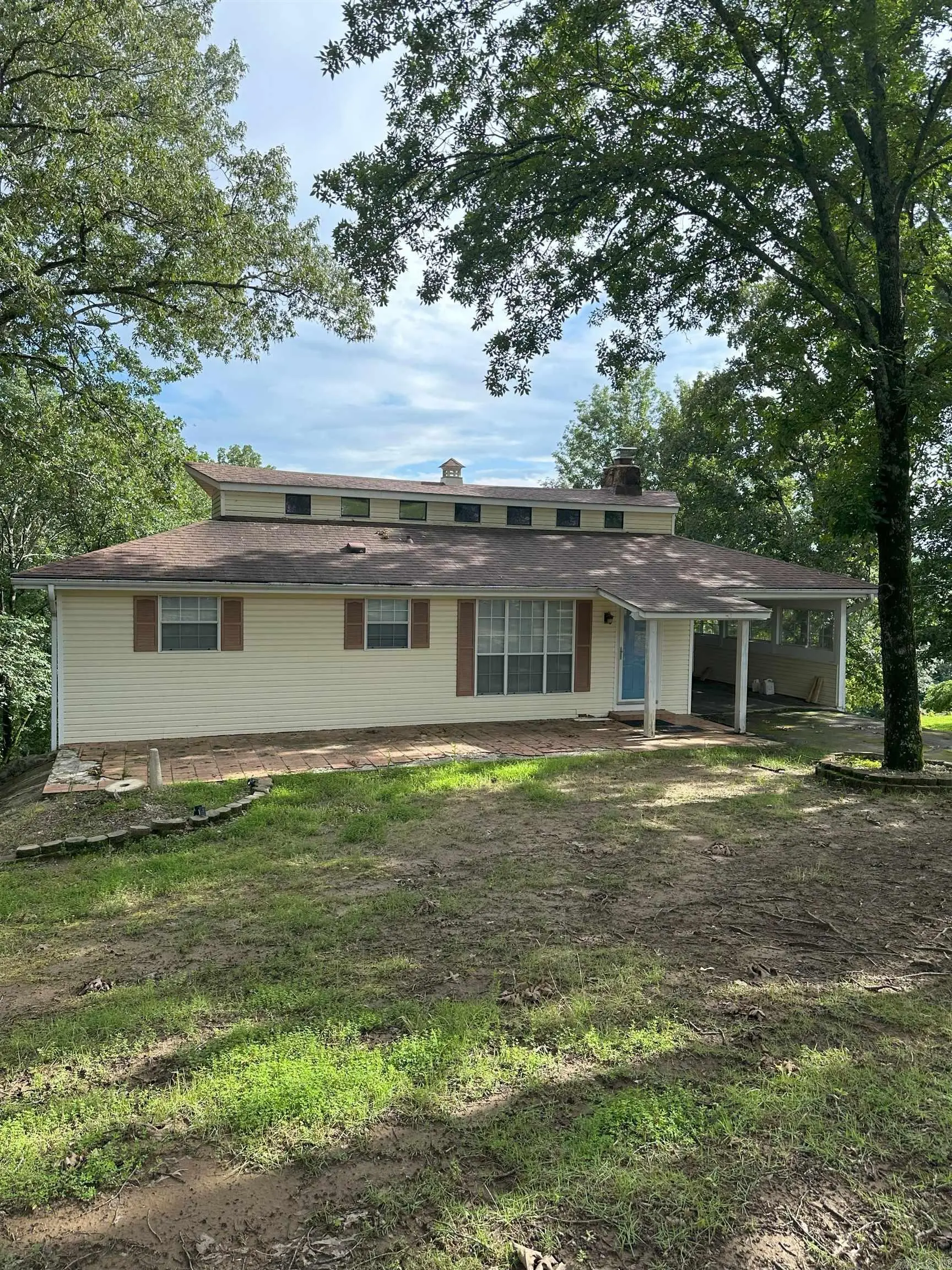 900 Davidson Circle, Edgemont