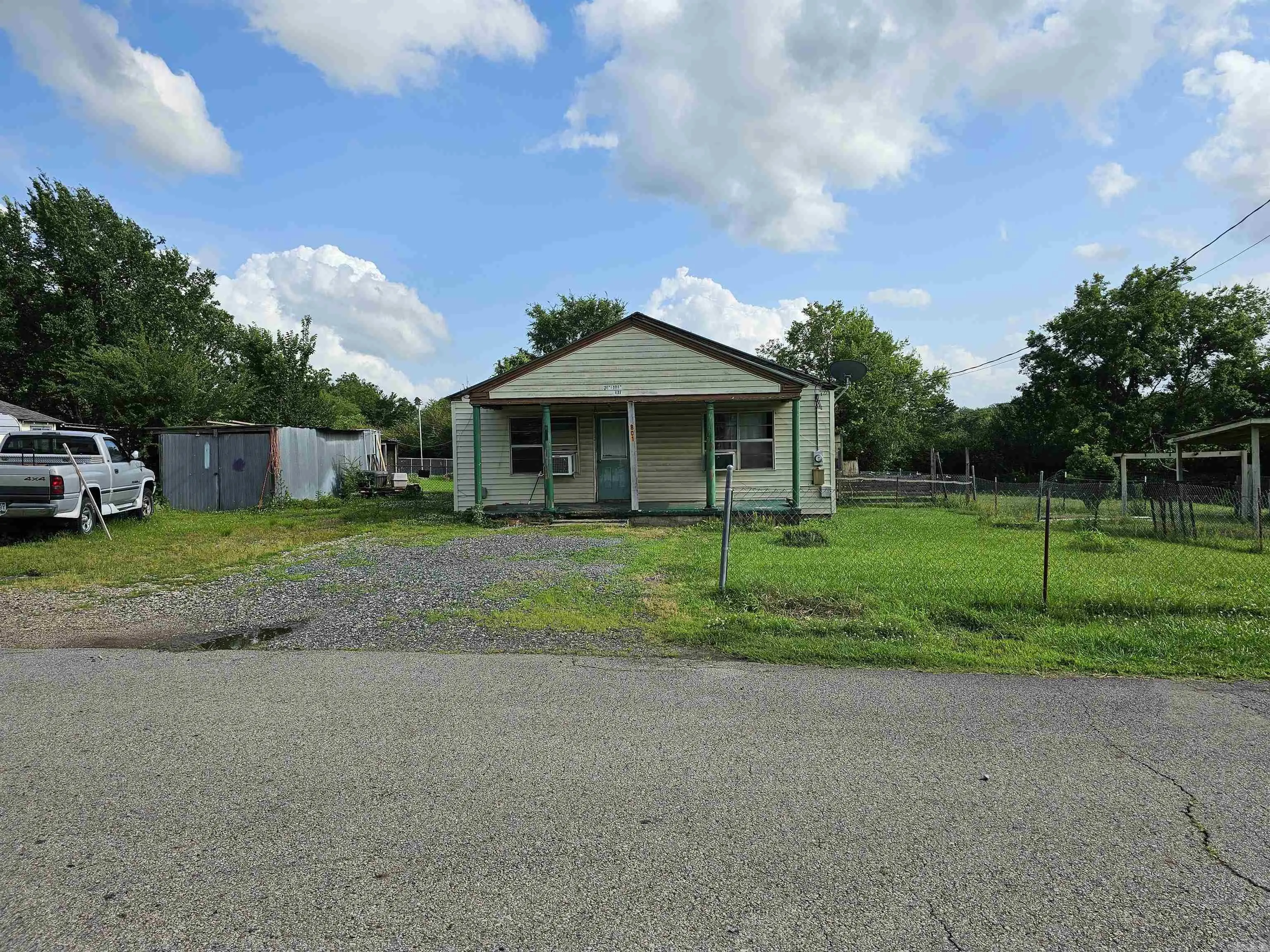 801 Deridder Avenue, Mena