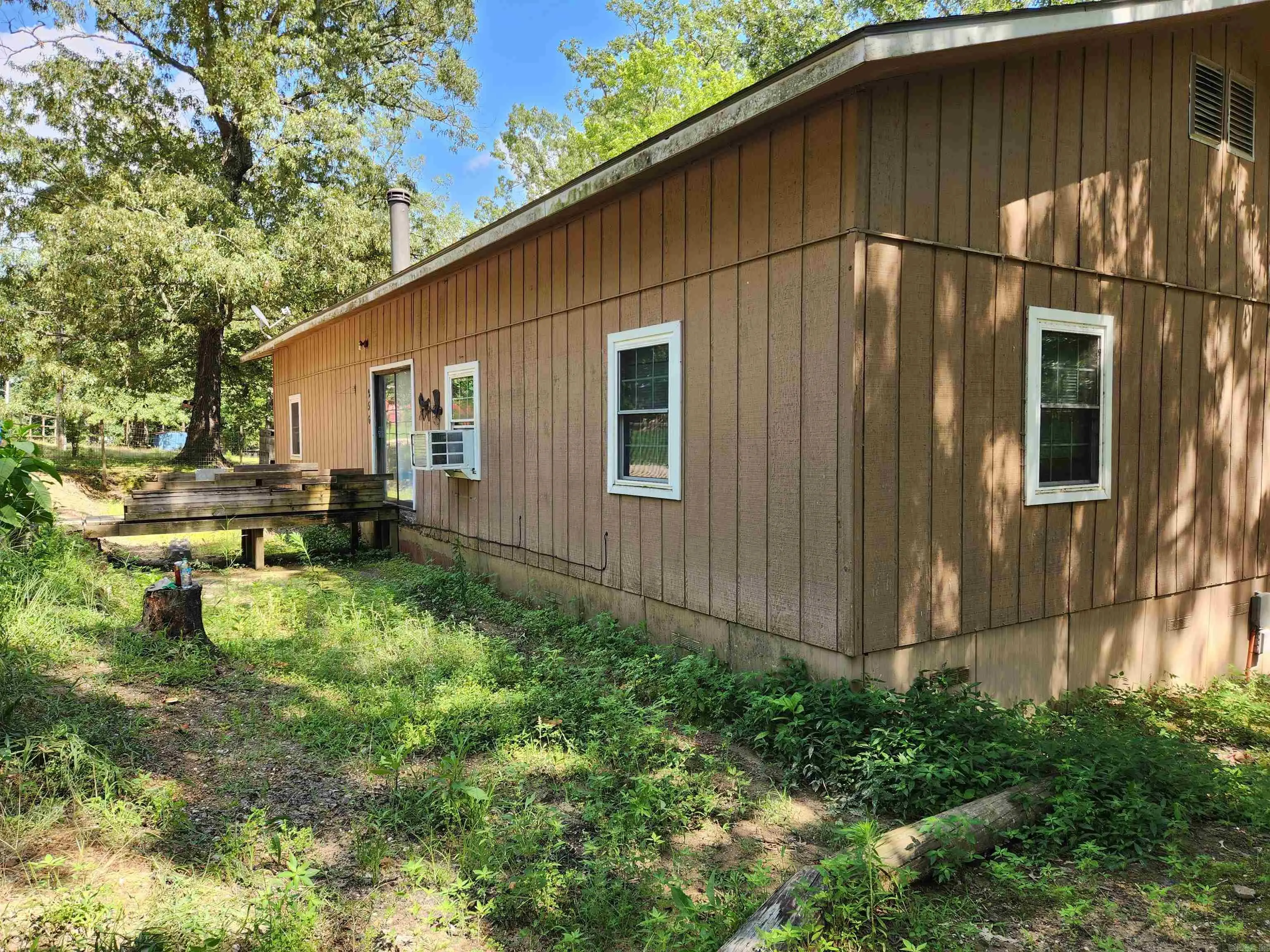 256 Shawnee Loop, Amity