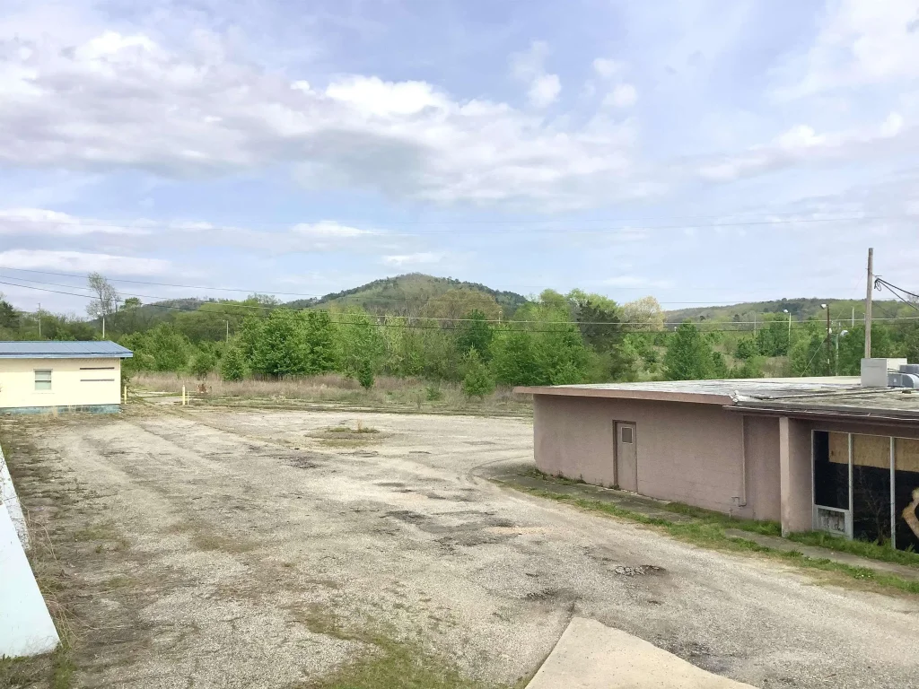 1875 E Grand Avenue, Hot Springs