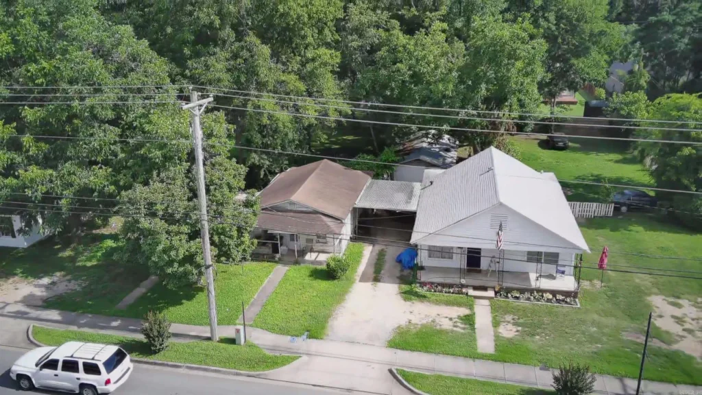 806 W South Street, Benton