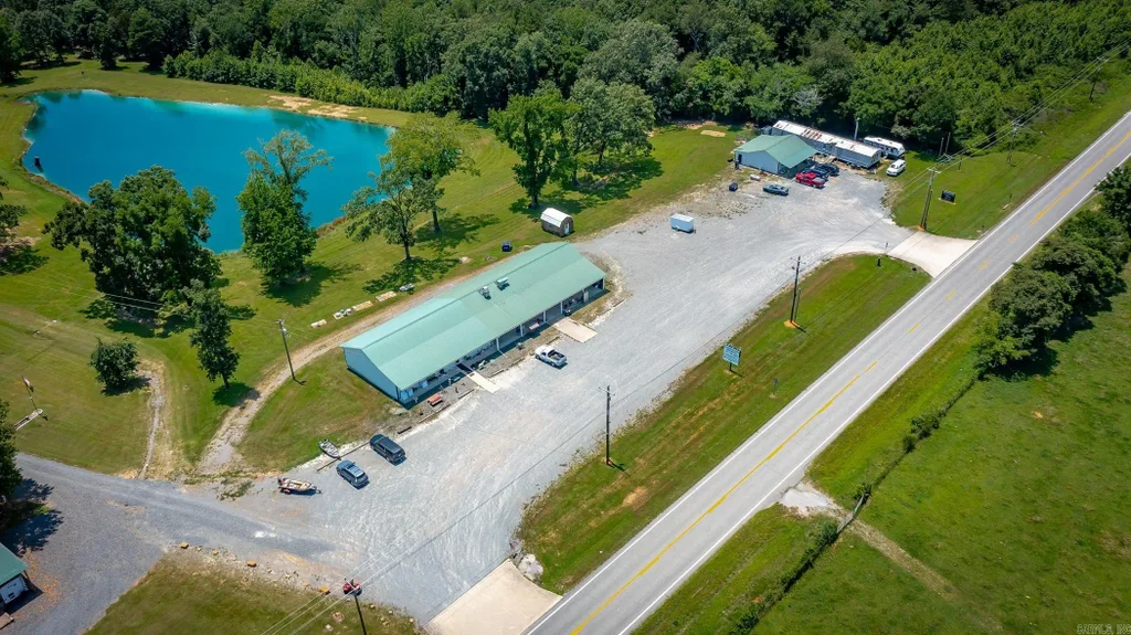 6757 Greers Ferry Rd., Greers Ferry