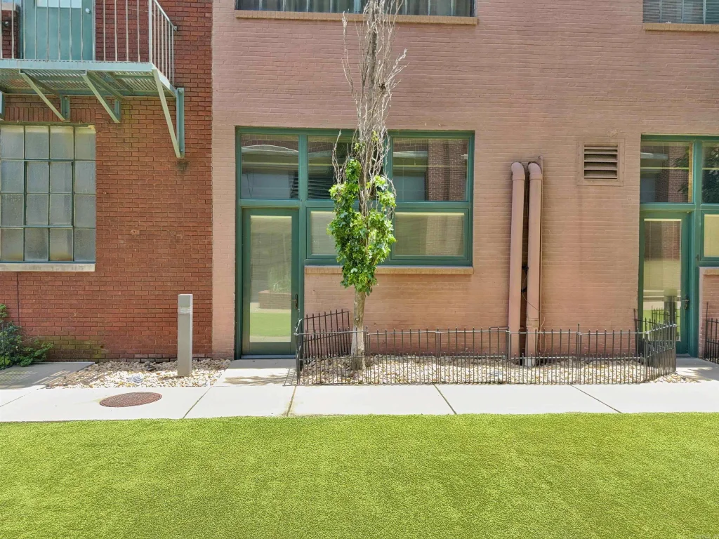 423 E 3rd St Courtyard 5, Little Rock