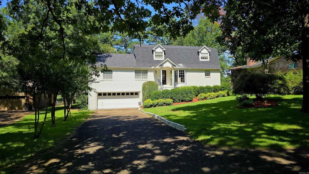 338 Sunset Bay Road, Hot Springs