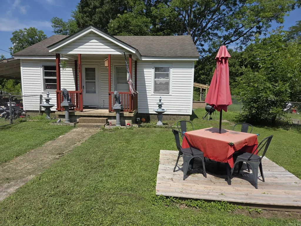 209 S Depot Main Street, Judsonia