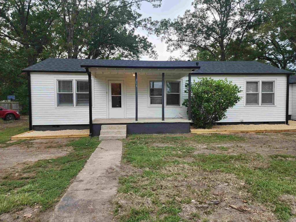 211 Se 3rd Street, Bryant