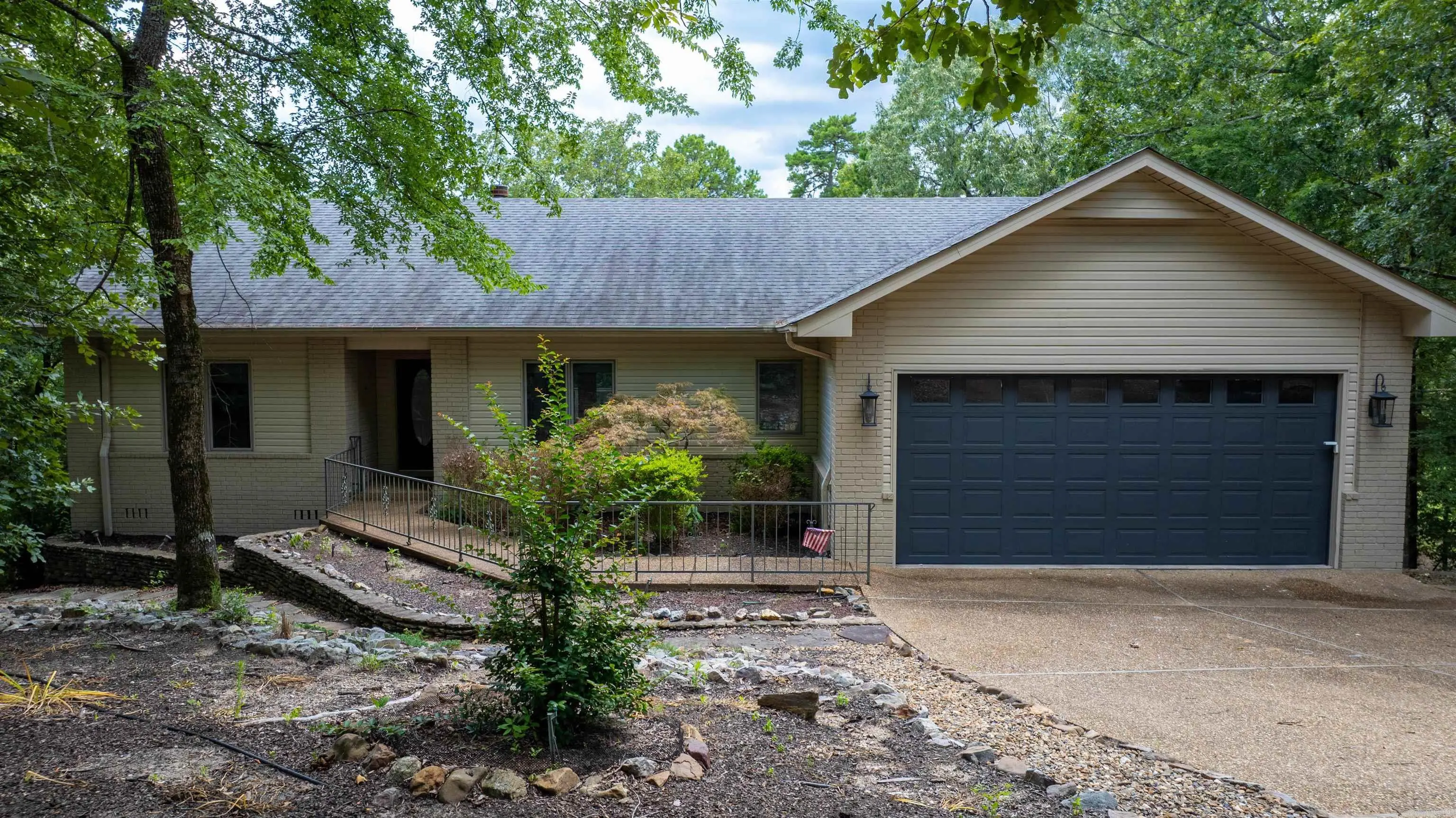 6 Premio, Hot Springs Village