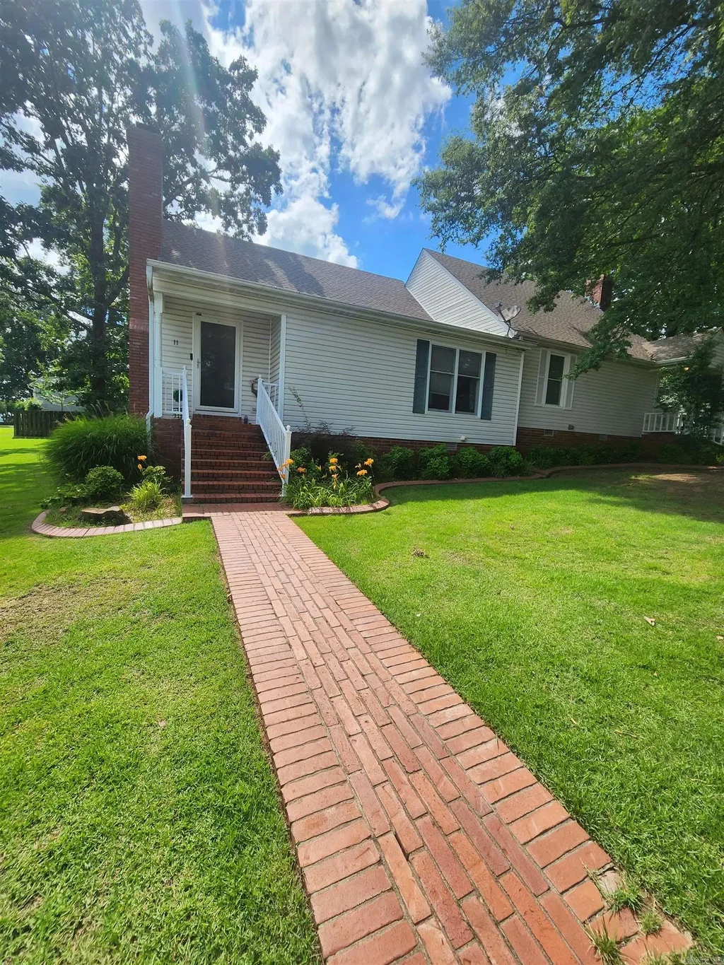 11 River Oaks Trace, Searcy