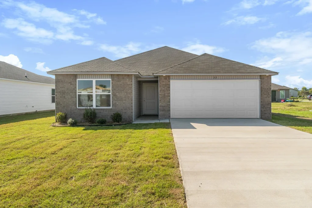 33 Hearthstone Trail, Vilonia