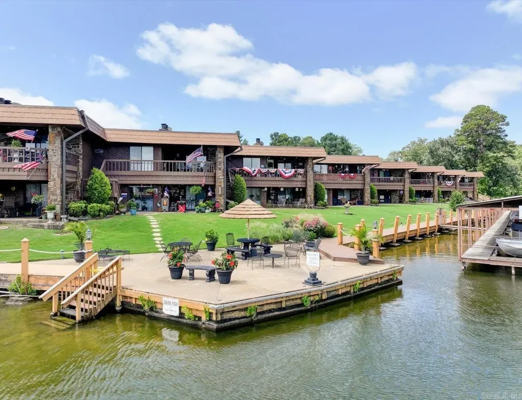 1412 Airport Road, Hot Springs