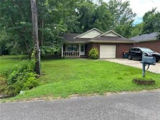 409 W 15th St, Russellville