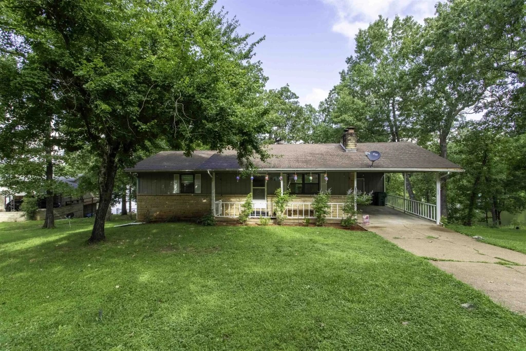 1322 Hummingbird Lane, Horseshoe Bend