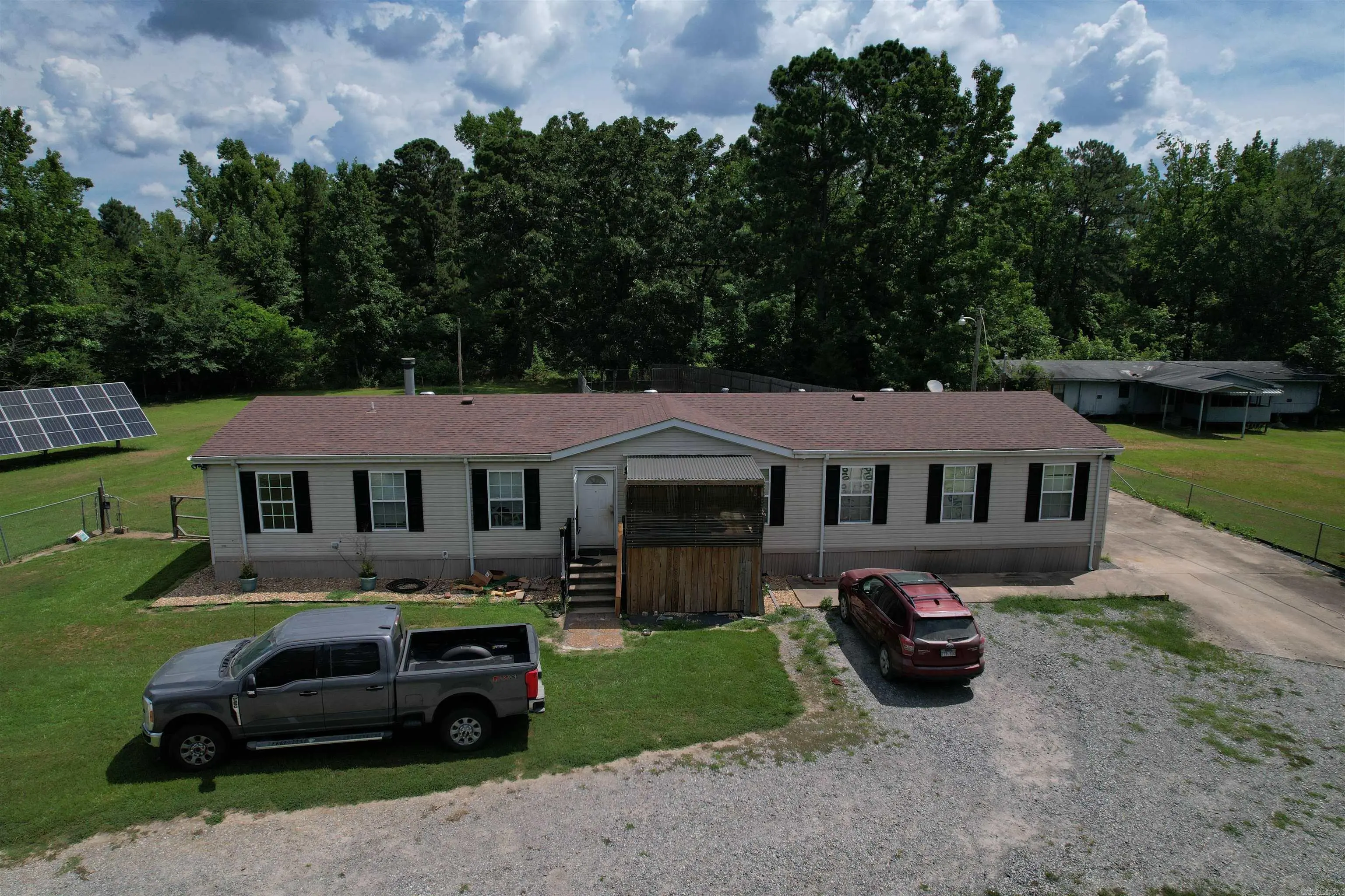 10021 Webster Road, White Hall