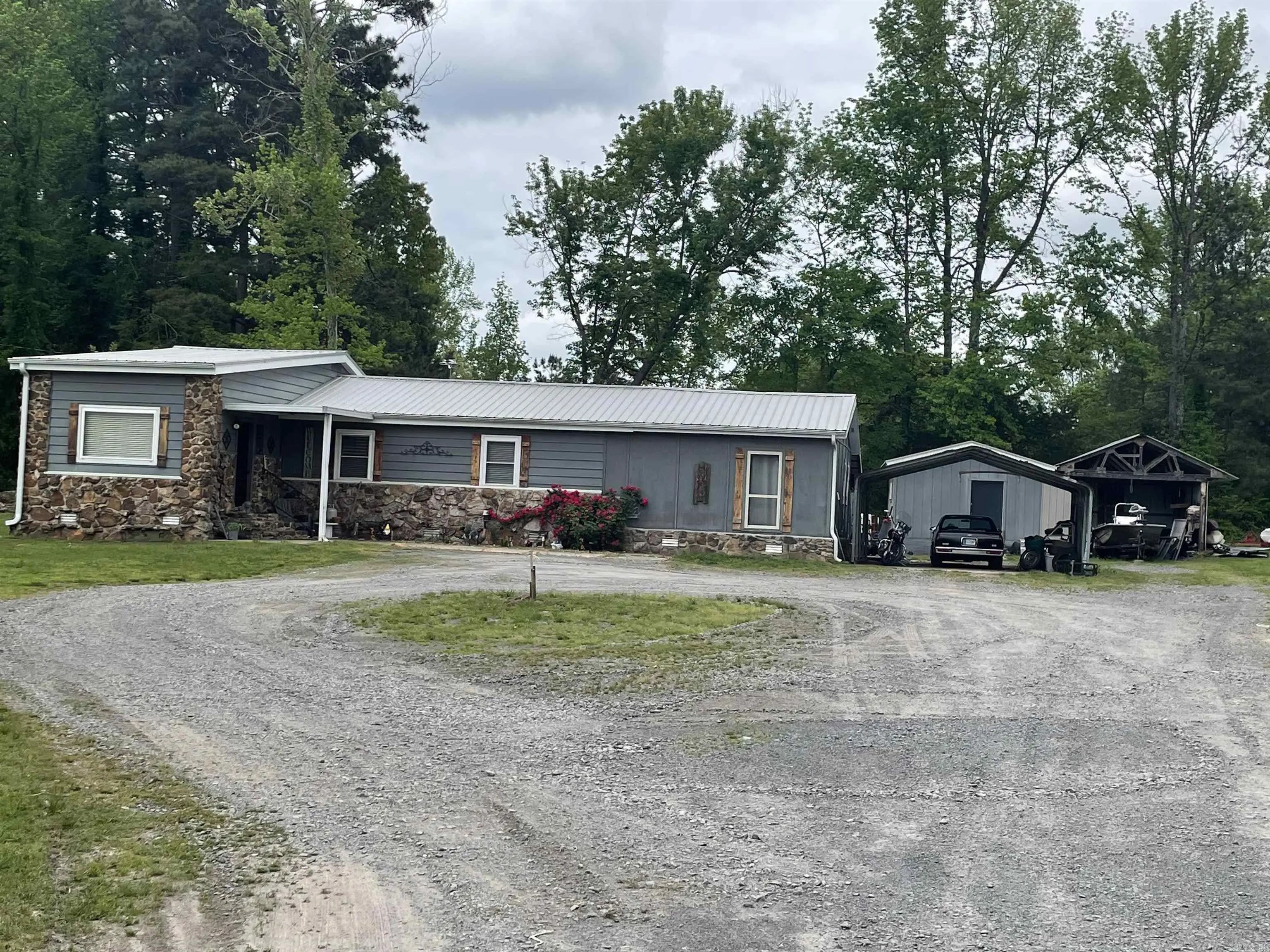 279 Shiloh Road, Greers Ferry