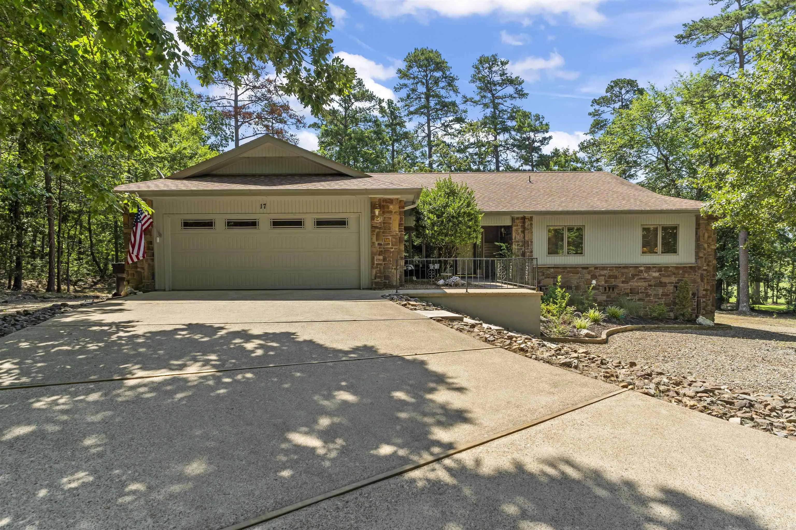 17 Minorca Way, Hot Springs Village